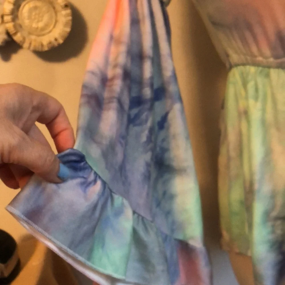 Girls tie dyed pink top w/elastic waist & upper arms w/ long ruffle bell sleeves